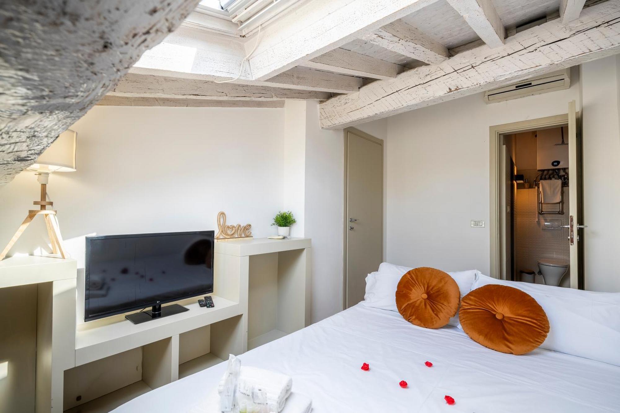Duomo View And Hammam Apartment Florence Exterior photo